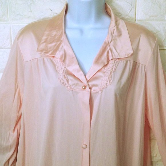 Vintage 70s Vanity Fair Dressing Gown Robe -L Pocket Collar Floral LS Nylon Pink - Picture 4 of 11